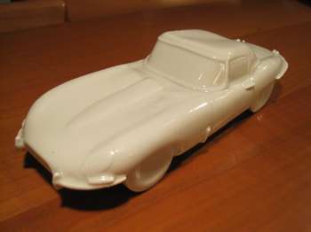 Jaguar E Type, in ceramica